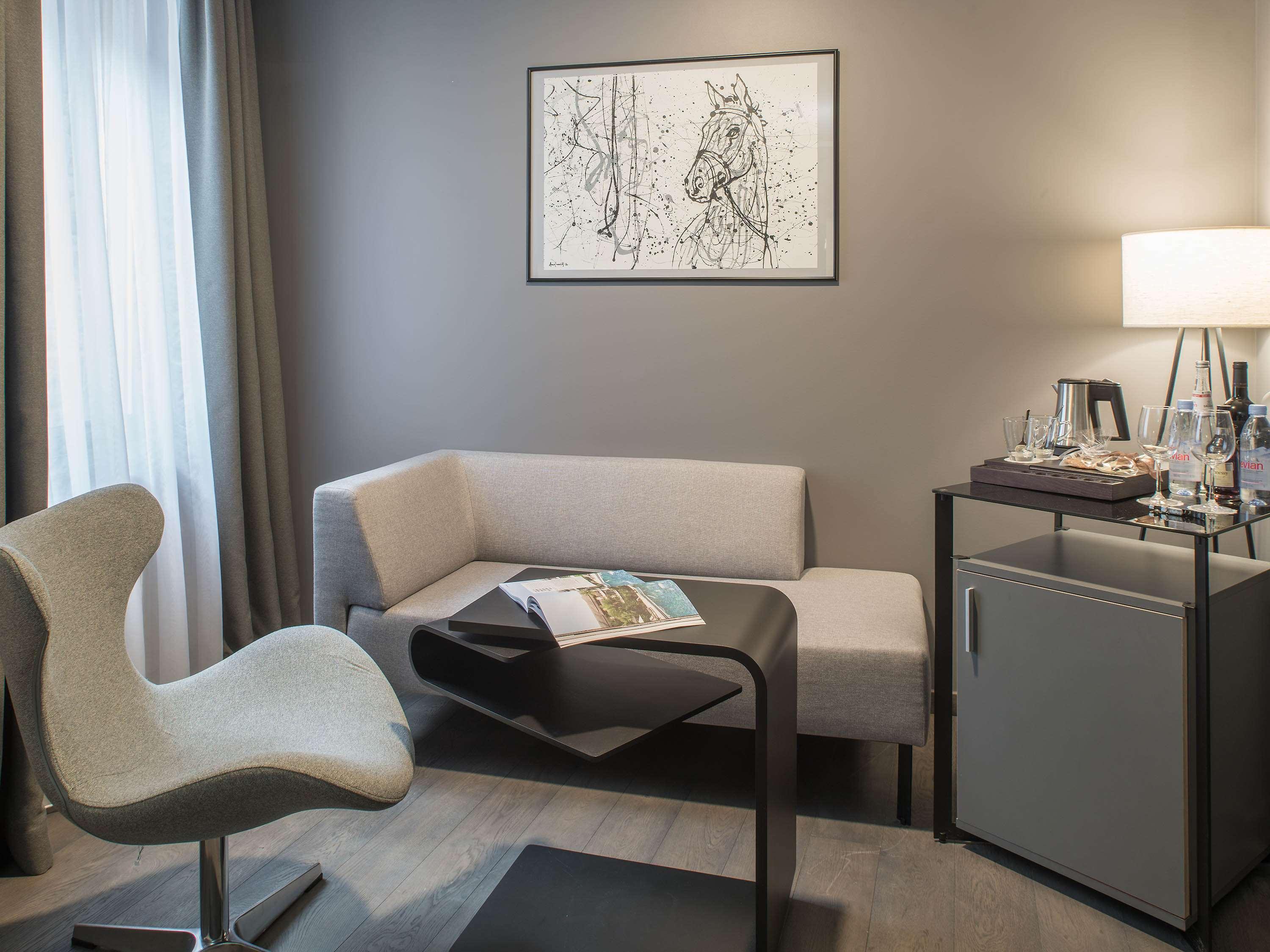 Pullman Riga Old Town Hotel Bagian luar foto A suite at the Mandarin Oriental, Munich