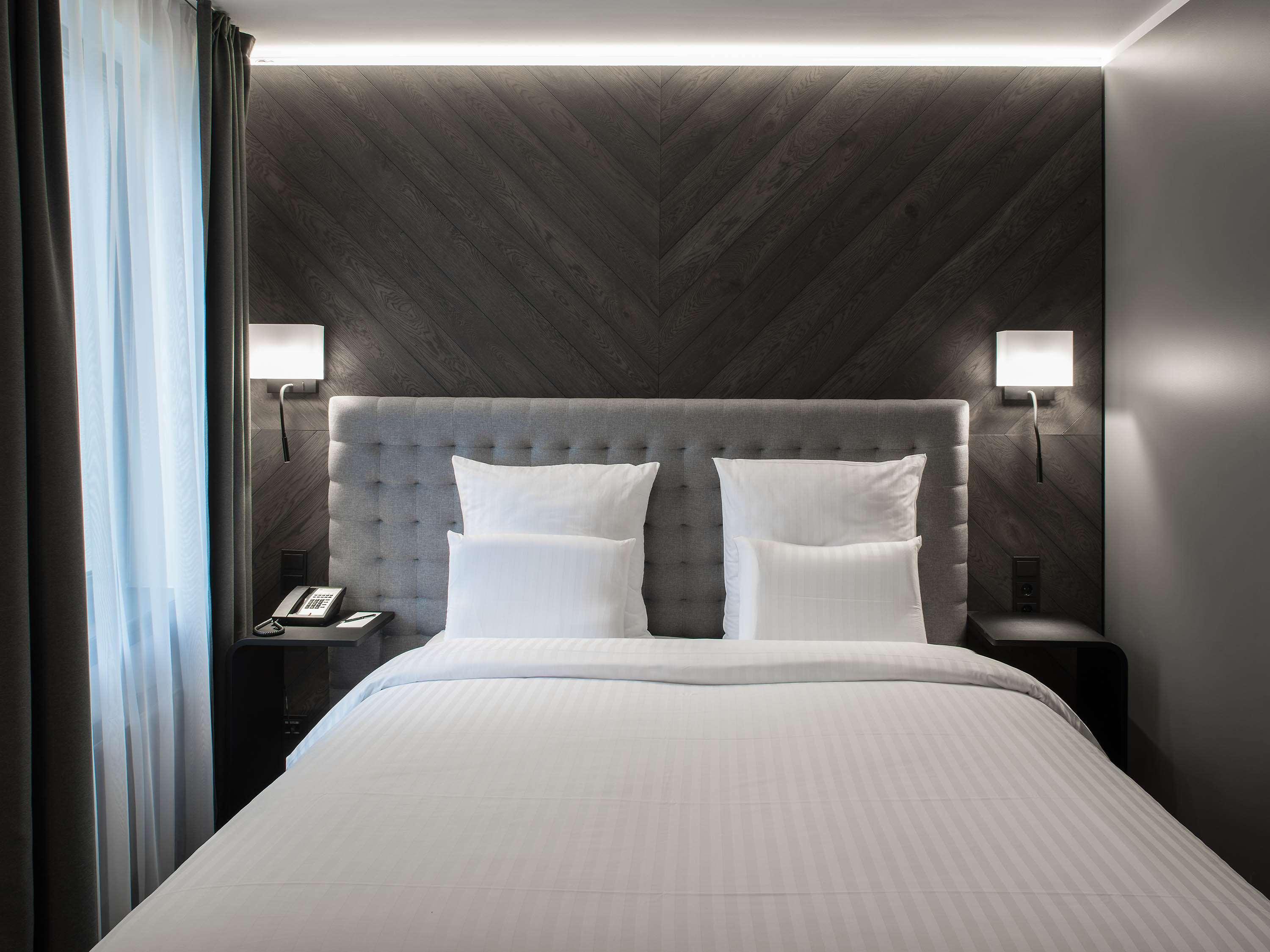 Pullman Riga Old Town Hotel Bagian luar foto A room at the hotel