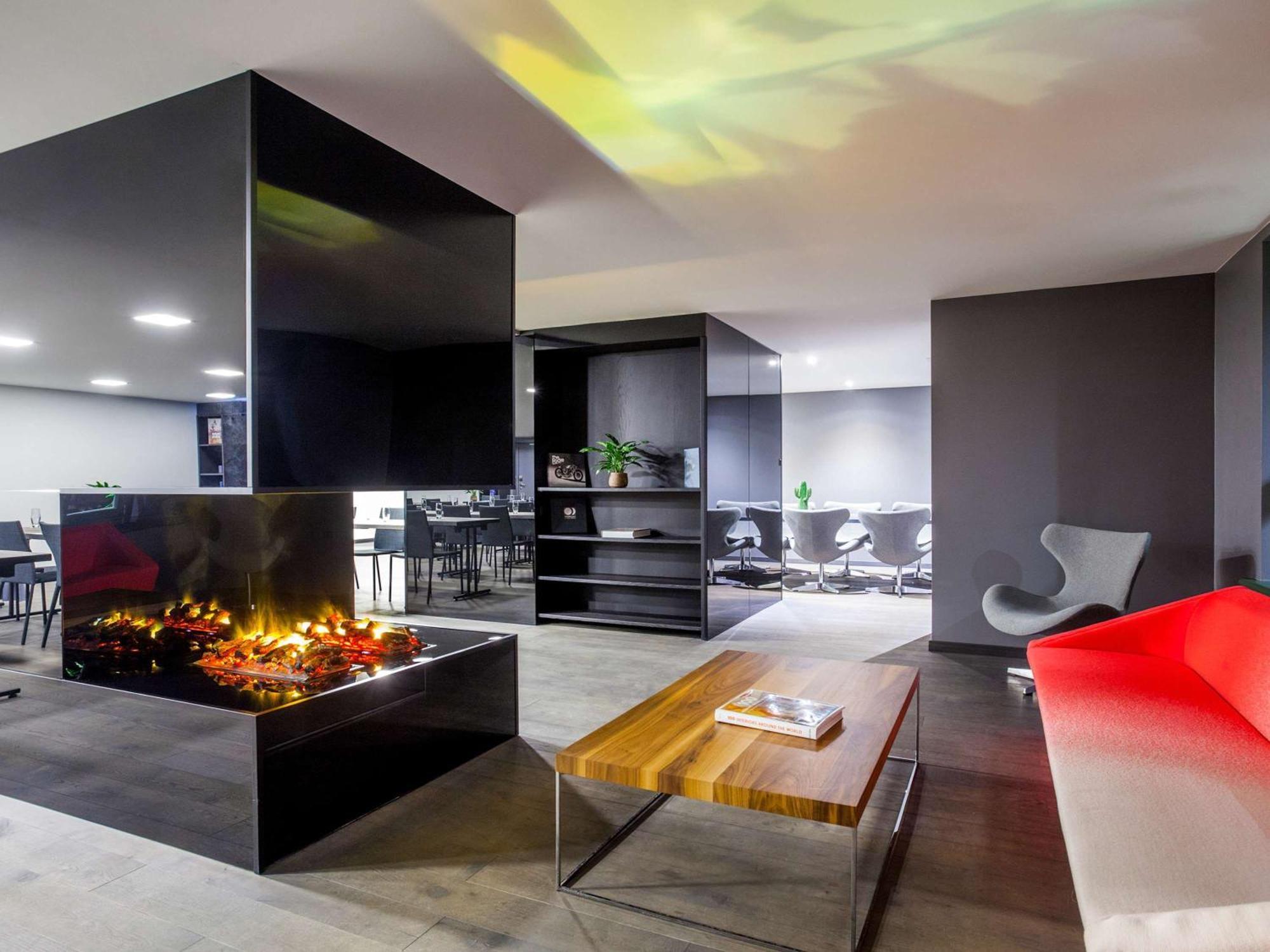 Pullman Riga Old Town Hotel Bagian luar foto Office interior